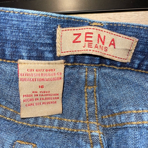 Zena Vintage Western Floral Embroidered Jeans with Medallion Suede Belt Size 16 - Picture 2 of 7